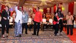 Potret Jokowi, Wapres JK dan Megawati Joget Maumere di HUT PDIP