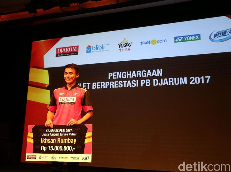Atlet Berprestasi PB Djarum Terima Penghargaan