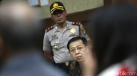 Sebelumnya, hakim menolak eksepsi atau nota keberatan yang diajukan Setya Novanto atas dakwaan jaksa pada KPK. Sidang pun dilanjutkan dengan pemeriksaan saksi.