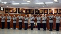 Sambil menunggu resminya Murad mundur dari Polri, dia ditempatkan sebagai Anjak Utama di Brimob. Sedangkan Safaruddin ditempatkan sebagai perwira tinggi di Baintelkam.