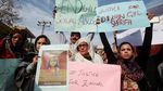 Lilin untuk Zainab, Bocah yang Diperkosa Lalu Dibunuh di Pakistan