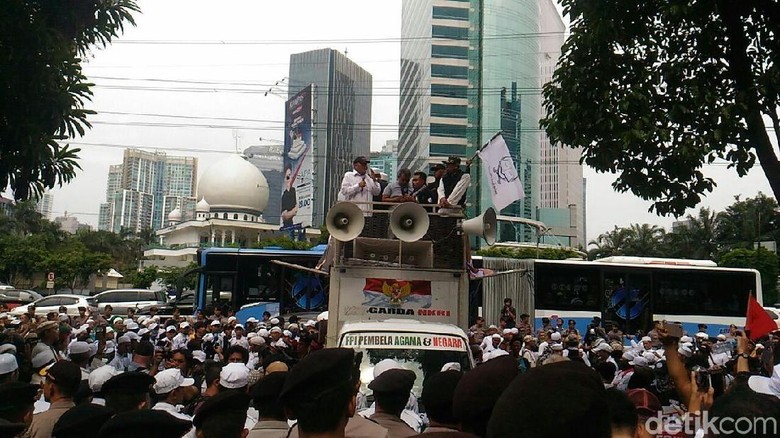 FPI Protes Facebook soal Blokir Akun Habib Rizieq sampai Khaththath FPI Protes Facebook soal Blokir Akun Habib Rizieq sampai Khaththath