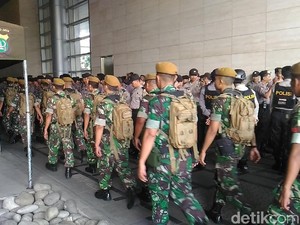 Kantor Facebook Dijaga Ketat, Ada 1.200 Polisi Siaga Amankan Demo