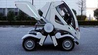 Bosan merancang berbagai desain robot, kapal, atau objek mekanik lainnya di dalam anime, Okawara ingin membuat mobil seperti Gundam ataupun Optimus Prime di Transformers versi nyata. Foto: Reuters