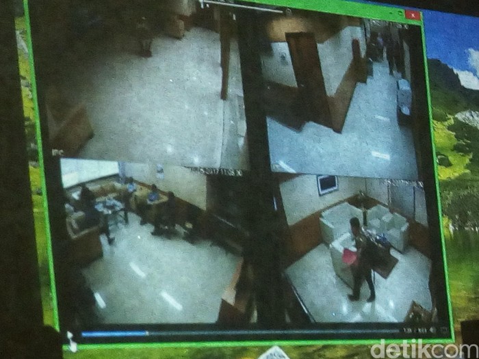 Jaksa Putar CCTV Diduga Saat Penyerahan Uang ke Auditor BPK