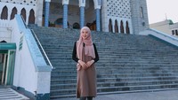 Masjid in Seoul, Korea It is so beautiful, begitu caption yang ditulis Ayana Jihye Moon pada foto ini (xolovelyayana/Instagram)