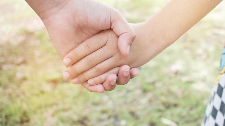 Masih SD Kok Naksir-naksiran Sih, Nak? Foto: Thinkstock Masih SD Kok Naksir-naksiran Sih, Nak? Foto: Thinkstock