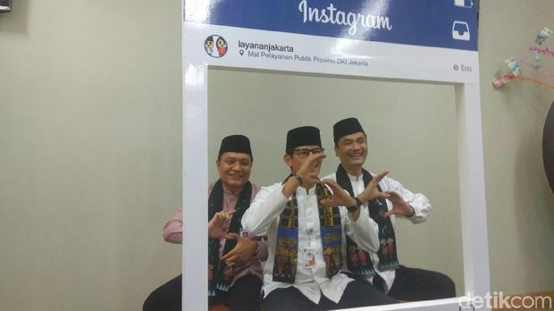 Hadiri HUT PTSP Ke-3, Sandi Bercanda Soal HGB Reklamasi