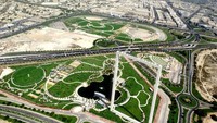 Penampakan dari atas udara memperlihatkan bangunan setinggi 150 meter tersebut tampak unik dengan pemandangan di sekitarnya. Inhabitat/Istimewa.