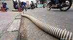 Cegah Banjir, Gorong-gorong Jalan Kemang Dibersihkan