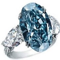 Chopard Blue Diamond Ring ini masuk dalam daftar cincin berlian termahal di dunia karena harganya mencapai US$ 16,26 juta atau sekitar Rp 217 miliar. Cincin ini memiliki hiasan berlian berbentuk oval yang sangat indah. Cincin dari brand perhiasan Chopard ini juga dibuat menggunakan emas putih 18 karat. Foto: Ist.