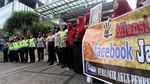 Adem Bener, Polwan Cantik Ikut Jaga Demo di Kantor Facebook