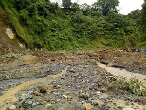 Tebing di Blitar Longsor, Dua Penambang Pasir Terluka