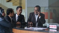 Karena itu, Sapriyanto meminta KPK menunda pemanggilan kliennya atas kasus dugaan perintangan penyidikan korupsi e-KTP. Namun pihaknya sedang menunggu jawaban dari KPK.