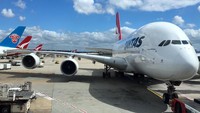 Foto: Di posisi 5, ada Qantas dari Australia yang ketepatan waktunya mencapai 86,18%. (Youtube)
