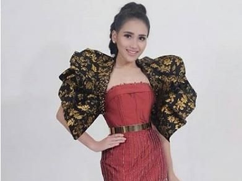 Kabar Pernikahan Ayu Ting Ting hingga Tiket Termahal Konser Celine Dion Kabar Pernikahan Ayu Ting Ting hingga Tiket Termahal Konser Celine Dion