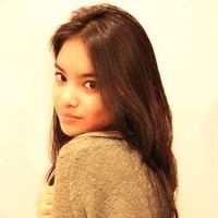 Syandria Kameron adalah putri dari Puti Guntur Soekarno yang mencuri atensi netizen karena kecantikan parasnya. Foto: Facebook