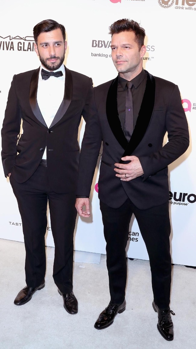 Ricky Martin mengaku sudah menikah dengan kekasih gay-nya Jwan Yosef. Namun dia tidak merahasiakan tanggal pernikahannya. Rencananya, Ricky akan mengadakan pesta resepsi pernikahan selama tiga hari.  Foto: dok. Getty Images