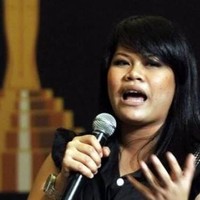 Okky Lukman dulu dikenal sebagai pelawak wanita bertubuh tambun yang tergabung dalam grup Lenong Rumpi.  Foto: Instagram