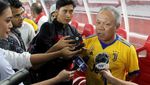 Pakai Jersey Juventus, Basuki Jajal Rumput Stadion GBK yang Baru
