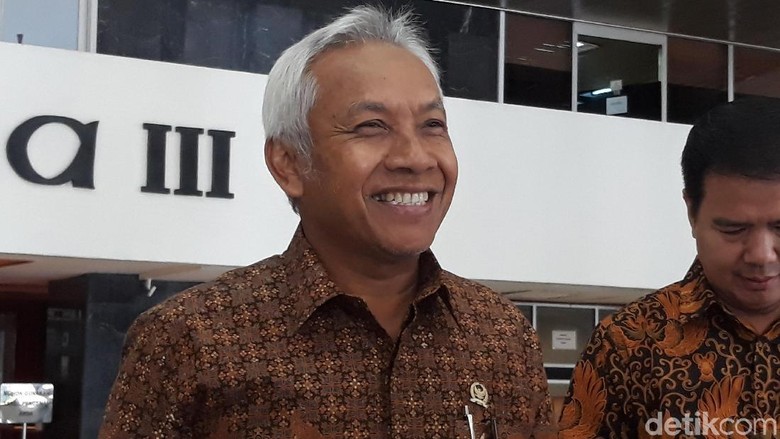 DPR Tepis Tudingan soal Fraksi yang Tunda RUU Terorisme DPR Tepis Tudingan soal Fraksi yang Tunda RUU Terorisme