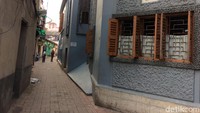 Selama lebih dari 47 tahun, ia melayani orang miskin, sakit, dan yatim juga piatu. Misi Kemanusiannya itu berkembang ke seluruh India dan dunia atau sekitar 123 negara lainnya. Oleh karena jasanya itu, setelah kematiannya, ia mendapat gelar dari Paus Yohanes Paulus II sebagai Saint Teresa of Calcutta (Masaul/detiktravel)