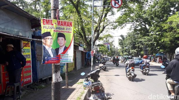 Bawaslu Jabar Minta Pemda Tertibkan Poster Balon yang Gagal Maju