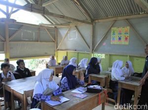 MTS Nurussalam Kutawaringin Bandung Dibiarkan Rusak Menahun