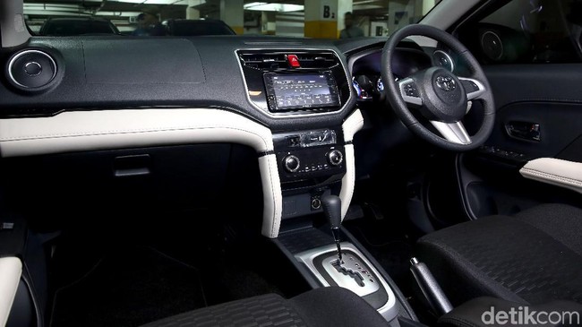 Toyota Rush Mobil Jaman Now yang Tak Lagi Limbung