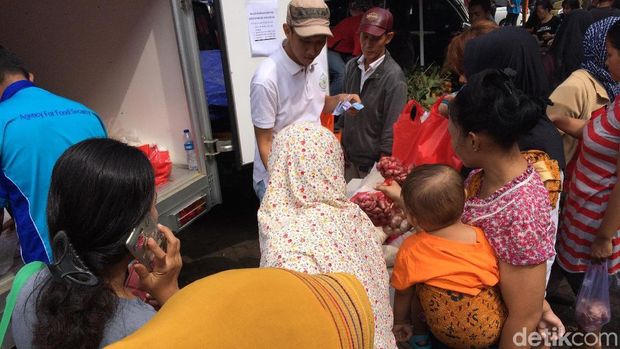 Jual Beras Rp 8.800/Kg, Pasar Murah Kementan Diserbu Warga