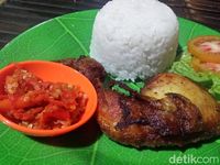 Ini 5 Gerai Ayam Penyet di Depok yang Punya Sambal Pedas Nikmat!