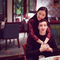 Setelah belajar ilmu humaniora di Queen Mary University, London, Ye berencana untuk menikahi pacarnya dari Inggris. Dia juga berencana untuk menyebarkan Tai Chi ke luar China melalui pelajaran online. Foto: Weibo