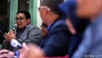Menurut anggota Bawaslu RI Rahmat Bagja, Bawaslu menegaskan akan menyelidiki dugaan mahar politik di Jawa Timur yang melibatkan La Nyalla Mattalitti dan Ketum Gerindra Prabowo Subianto. Dua pihak yang berseteru segera dipanggil Bawaslu Jatim.