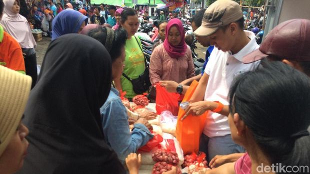 Jual Beras Rp 8.800/Kg, Pasar Murah Kementan Diserbu Warga