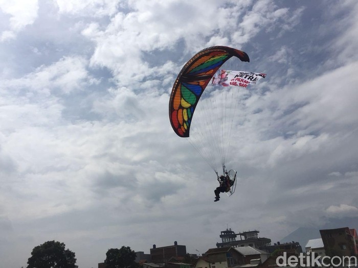 Pilkada 2018, Spanduk TNI-Polri Netral Mengudara di Garut