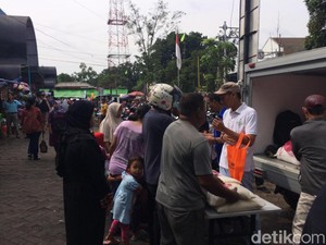 Jual Beras Rp 8.800/Kg, Pasar Murah Kementan Diserbu Warga