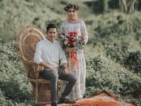 5 Inspirasi Gaya Hijab Simpel Untuk Foto Prewedding - Halaman 5