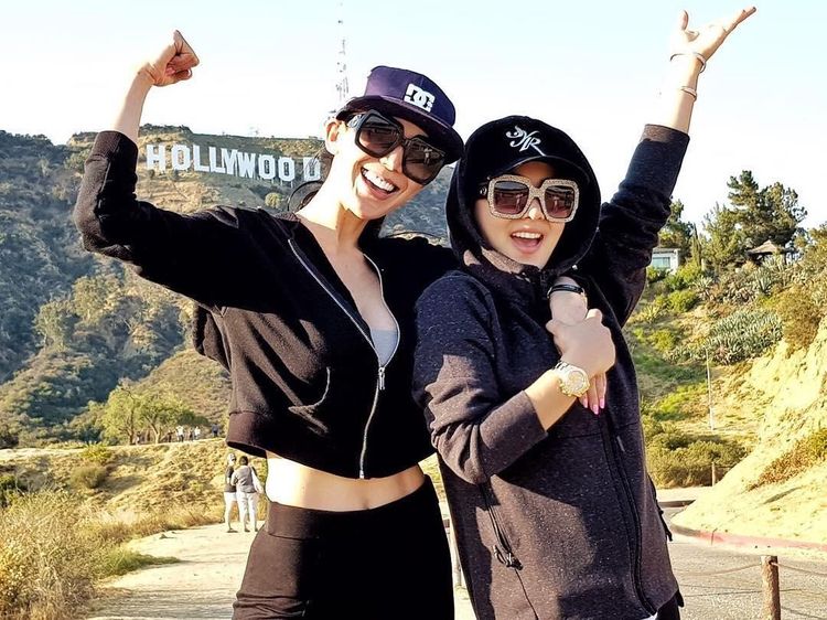 Foto: Olahraga Tante Cantik yang Gayanya Dibilang Mirip Syahrini