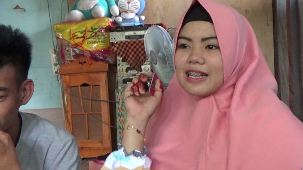 Kebesaran Hati Istri yang Lihat Suami Pingsan di Pelukan Mantan
