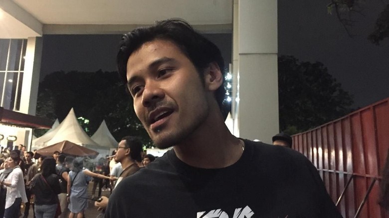Nonton Liam Gallagher di Jakarta, Chicco Jerikho: Ini Nabi Gue, Nih! Nonton Liam Gallagher di Jakarta, Chicco Jerikho: Ini Nabi Gue, Nih!