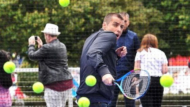 Selalu Tampak Bugar, Yuk Intip Gaya Hidup Sehat Liam Gallagher