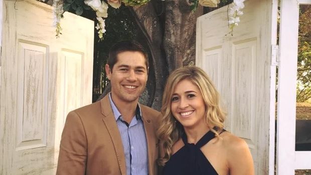 Holly bersama pasangannya