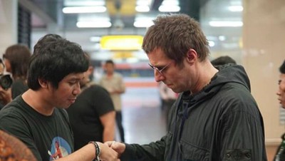 Keseruan di Konser Liam Gallagher di Jakarta