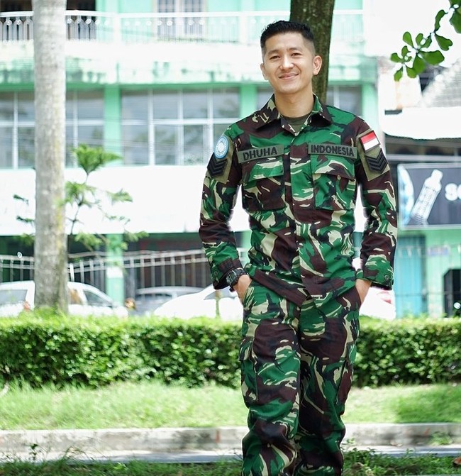 Halaman komentar di Instagramnya dibanjiri tulisan netizen wanita yang memuji ketampanannya. Foto: Instagram