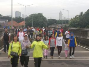 Minggu Pagi, Jalan Layang Non Tol Antasari Jadi Tempat Olahraga