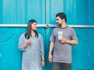 Unik Banget! Ini Jadinya Kalau Pecinta Makanan Bikin Foto Prewedding