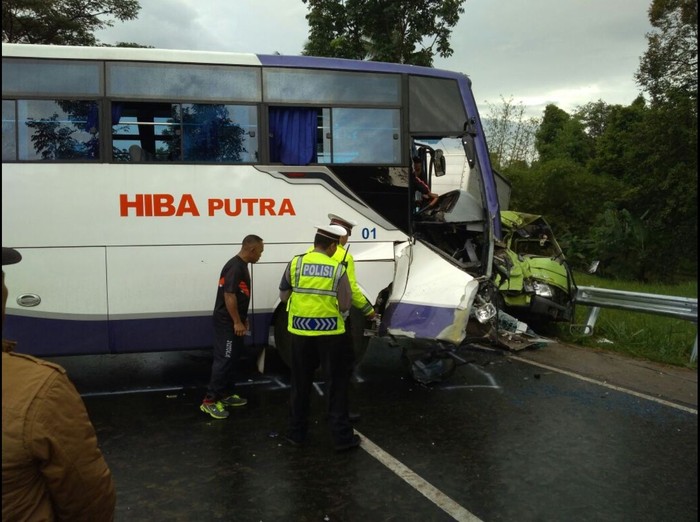 Kecelakaan Beruntun di Cianjur, Korban Alami Luka Ringan