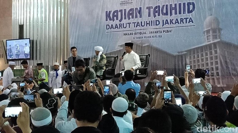 Kajian di Isqtilal, Aa Gym ke Anies: Terpikir Nggak Jadi Gubernur? Kajian di Isqtilal, Aa Gym ke Anies: Terpikir Nggak Jadi Gubernur?