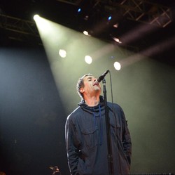 Liam dan Noel Gallagher 2 Dekade Musuhan, Kini Reunian di Film Dokumenter