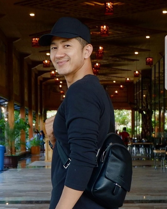 Anggota pasukan GARUDA XXXV-D Sabang ini juga sering memosting foto-foto saat dirinya tengah liburan atau travelling. Foto: Instagram